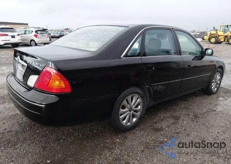2000 Toyota Avalon Xls z USA, uszkodzony, nr VIN 4T1BF28B8YU043378